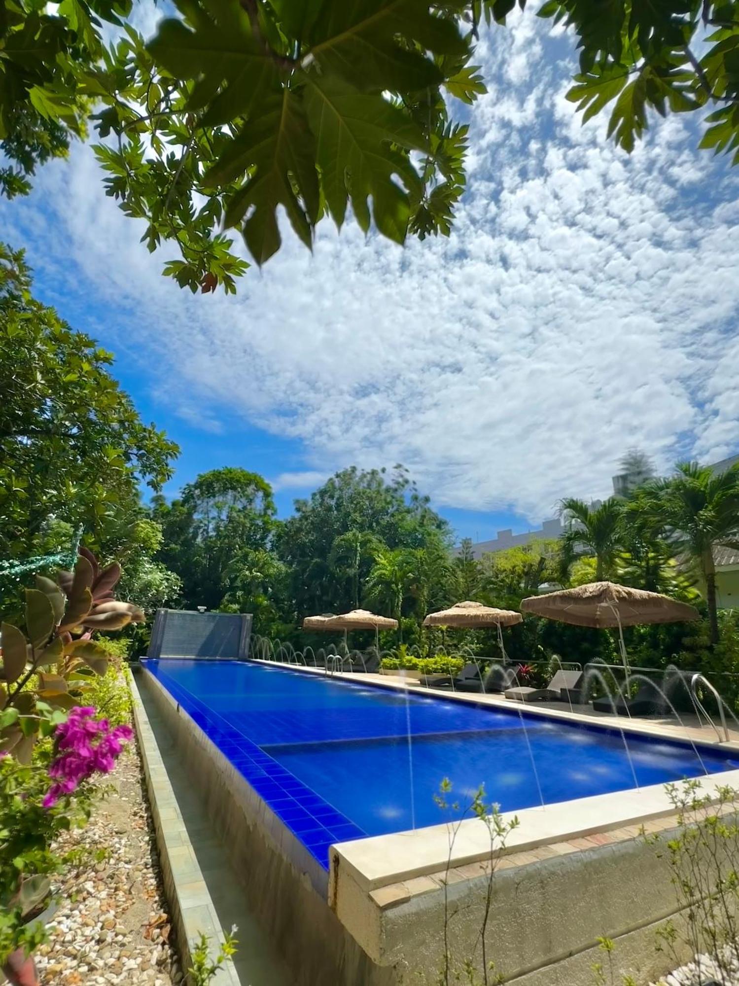 Casa Pilar Beach Resort Manoc-Manoc Ngoại thất bức ảnh